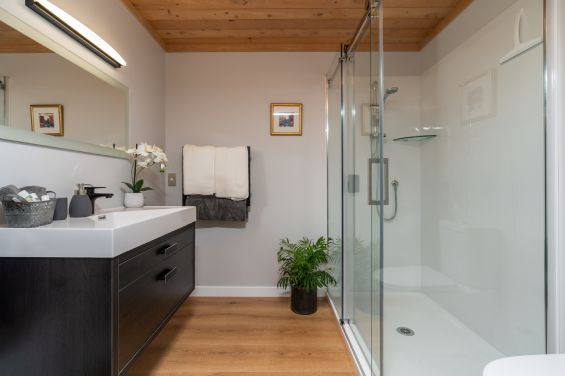 Superior Double or Twin Room - bathroom
